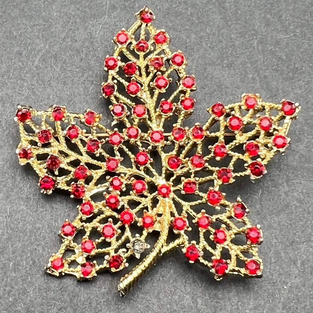 Gold Tone Leaf Brooch Red Rhinestone Accents Textured Openwork Vintage Style Pin